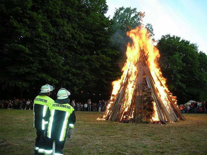 Sonnwendfeuer-Hainbronn008