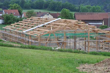 Die neue Lagerhalle des Hainbronner Landwirtes Schauer