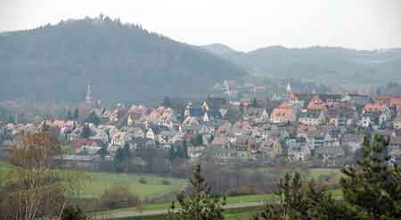 Imposanter blick vom Hainberg in Hainbronn auf Pegnitz und den Schlossberg