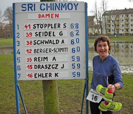 Geschafft: Kerstin Ehler im Ziel beim Sechs-Stunden-Lauf in N�rnberg