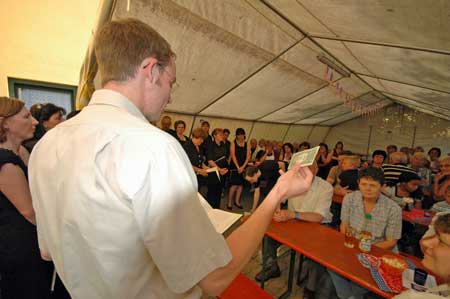 Der Pegnitzer vikar Florian Herrmann hielt die Festandacht
